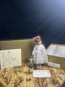 TONNER PORCELANA CLARA CON CASCANUECES DOLLY DEARS SHOW HALLAZGO RARO - Imagen 1 de 11