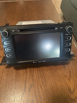 2014-2019 Toyota Highlander OEM Entune AM FM satellite Stereo CD  ID P11329 Foto 1 de 4