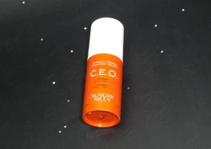 Sunday Riley C.E.O. 15 % Vitamin C Aufhellendes Serum 0,27 flüssige Unzen DELUXE-PROBE - Bild 1 von 9