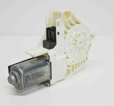 AUDI A4 8K2, B8 Fensterhebermotor vorne rechts 8K0959802A 1.8 Benzin 2663848 - Image 1 of 4