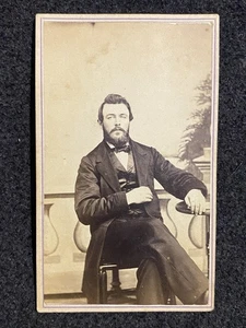 Handsome Man With Beard Civil War Era Antique CDV Photo - Picture 1 of 2