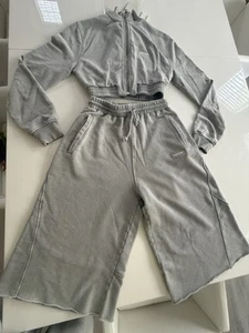 Nuevo con etiquetas Conjunto Zara Cremallera y Pantalones Cortos S - Imagen 1 de 11