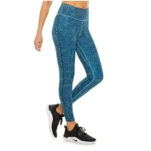 NWT Women's Nike One Blue Leopard Print 7/8 Leggings Size XS - Picture 1 of 12