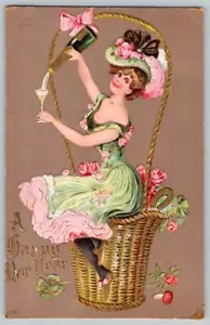1909 GLÜCKLICHES NEUES JAHR AUSGEFALLENE MÜTZE FRAU GIESST CHAMPAGNERFLASCHE GEPRÄGT POSTKARTE - Bild 1 von 2