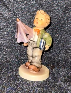 Vintage Goebel Hummel "Regnet es?" 420 4/0 TMK-8 - Bild 1 von 6
