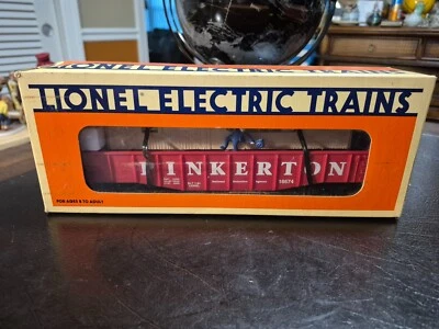 1989 Lionel Trains 6-16712 Pinkerton Animated Gondola 6-16674 IN ORIGINAL BOX - Image 1 of 4