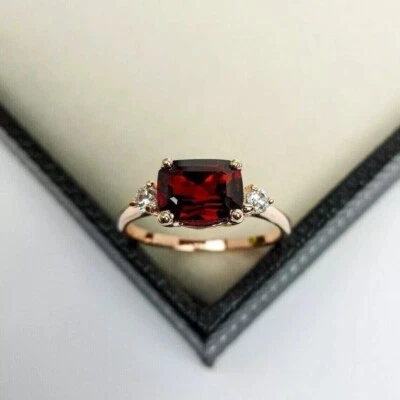 Anéis de casamento folheados a ouro amarelo 14K granada diamante corte almofada 2 quilates - Imagem 1 de 4