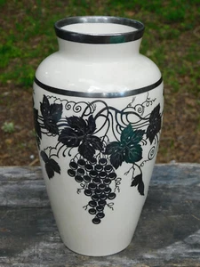 Vaso Cina Fine 10" Vintage con Sovrapposizione Argento Foglie e Uva Design - Foto 1 di 4