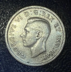 1940 Canada Canadian Dime 10 Cent 3 George VI Bluenose Sailboat 80% Silver - Picture 1 of 2