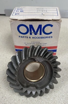 NOS OMC/Johnson/Evinrude OEM# 0377870 Gear Bushing- Forward (662) - Image 1 of 4