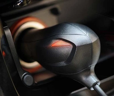 MICRO USB LUXMO FAST 1000mA CAR CHARGER FOR CELL PHONE w DOUBLE TAIL-LIGHT LED - Image 1 of 4