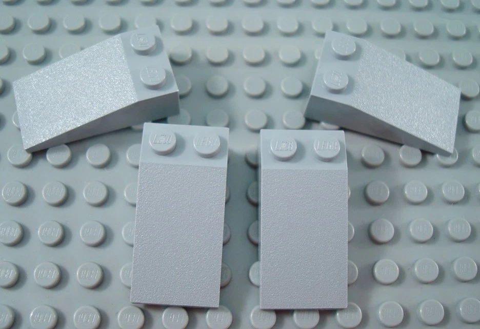 LEGO Lote de 4 Gris Azulado Claro 4x2 Largas Pendientes Foto 1 de 1