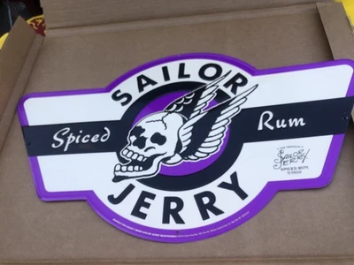 Calavera alada Sailor Jerry 💀 Lata nueva con defectos cosméticos revisar fotos 24”x 14” Foto 1 de 4