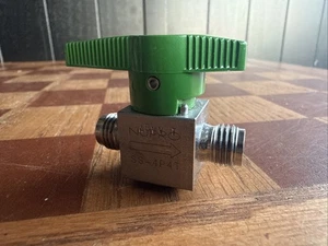 1/4 Rohr 316ss Vierteldrehung Instrumentenstecker Ventil NUPRO Swagelok SS-4P4T gebraucht - Bild 1 von 6