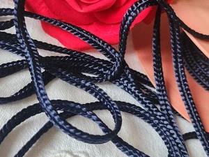 Galon vintage bordure bleu  satiné 3 mètres / 0,5 cm rayonne made in France  A3 - Foto 1 di 5