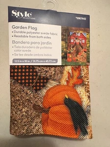 Selecciones de Estilo 12.5" X 18" Bandera de Jardín Nuevo Espantapájaros y Granero Temporada de Otoño - Imagen 1 de 3