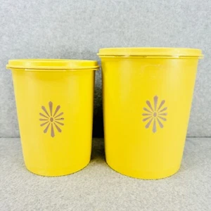 Tupperware Canisters with Lids Vintage Yellow 811-4 809-6 Plastic Storage - Picture 1 of 9