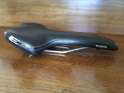 Asiento de bicicleta IZip e3 Peak - Sillín de bicicleta, con rieles de titanio 138 mm UltraLite AAA Foto 1 de 4