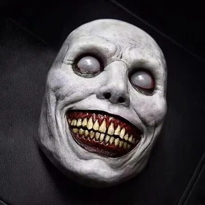 Horror Halloween Mask, Latex Smiling Face Mask for Halloween Parties - Picture 1 of 7