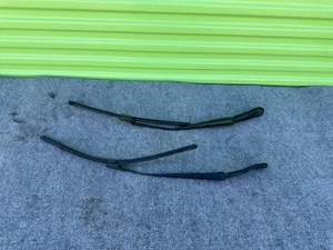 2012-2019 Range Rover Evoque Front Wiper Blade Set 91K OEM - Picture 1 of 4
