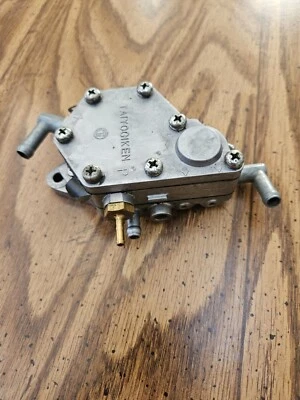 Bomba de combustible Arctic Cat ZRT 600 800 900 1000 ZR 01-05 OEM #1670-161 Foto 1 de 3