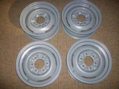 Camión Chevy/GMC 1955-1956-1957 4 ruedas con recubrimiento en polvo OEM 15x5" acero 6 tacos Foto 1 de 4