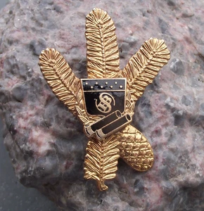 Vintage Sellier and Bellot Gun Cartridge Ammunition Firm Hunting Pin Badge - Picture 1 of 4