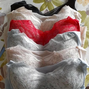 Damen Bra BH Bustier Top Sport     wie neu! - Bild 1 von 7