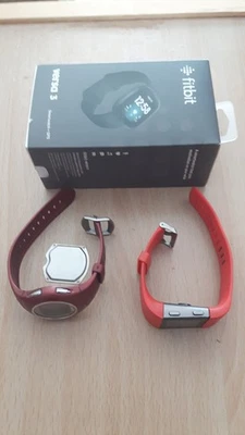 3 x Smartwatch Uhren (1 x Fitbit Versa 3 + 1 x Polar + 1 x unbk.) defekt-Bastler - Bild 1 von 4