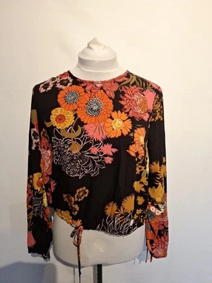 New Look Top Size 14 Long Sleeve Tie Drawstring Bottom Black Floral Really Prett - Image 1 of 4