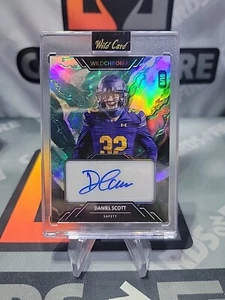 2023 Wildcard Wildchrome Daniel Scott TEAL STONE AUTO AUTOGRAPH RC 8/10 - Picture 1 of 2