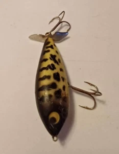 Vintage fishing lure tail metal spinner - Picture 1 of 3