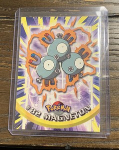 2000 Pokemon MAGNETON #82 [Non-Holo] Topps Blue Logo 1st TV Animation