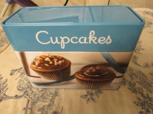 Cupcake Recipes in Metal Tin Case - Picture 1 of 10
