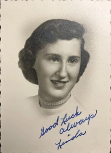 Foto De Colección Hermosa Mujer Anuario Encontrado Fotografía Buena Suerte Linda - Imagen 1 de 2