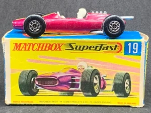 Matchbox Superfast MB19-A1: Lotus Racing Car with transitional Type G Box - Picture 1 of 7