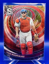 2023 Panini Chronicles Ivan Rodriguez #14 Spectra - GOLD /50 - Texas Rangers