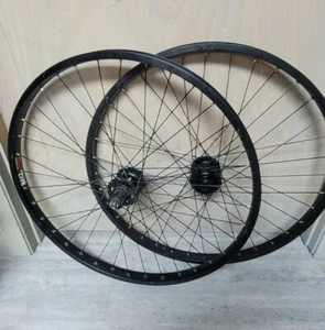 Sun Rhyno Lite Radsatz 26" 10×135 hinten Shimano XT, 20×110 markenlose Front - Bild 1 von 7