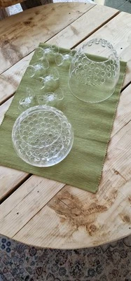 ein Alleskönner Velou Vase 5 teilig Kugelvase  incl. 6 Serviettenschleifen - Bild 1 von 4