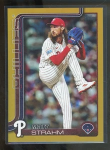 2025 Topps Series 2 Matt Strahm #672 Gold Foil /50 Phillies SSP - Bild 1 von 2
