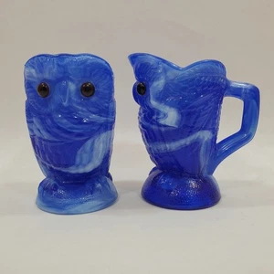 JARRA CREMA BÚHO VIDRIO ESCORIA AZUL COBALTO 3-1/2" NUEVA DE COLECCIÓN McKee por Summit - Imagen 1 de 15