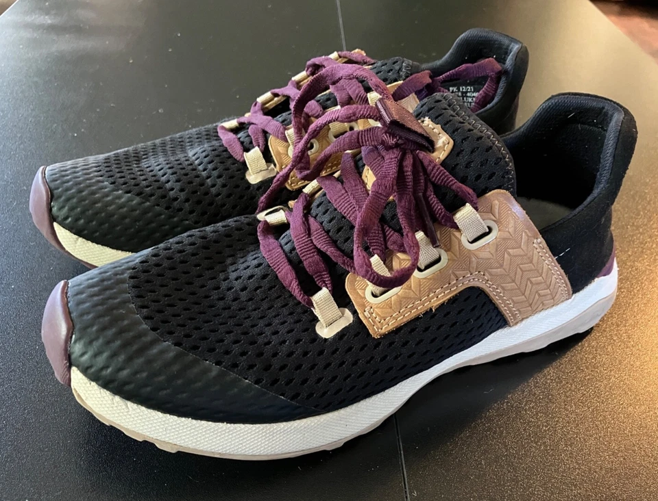 OLUKAI WAILUKU Ladies Sneakers Shoes BLACK MESH Brown Leather PURPLE TRIM sz 7.5 - Image 1 of 4