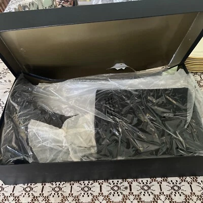 BOTAS POR ENCIMA DE LA RODILLA DONNA KARAN LYRA TALLA 10 NUEVAS EN CAJA Foto 1 de 4