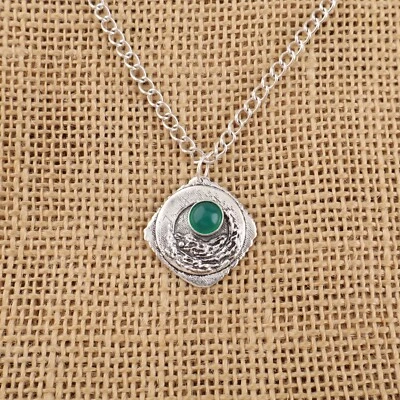 Colgante de joyería hecha a mano de plata 925 con piedras preciosas de cabina de ónix verde natural para boda Foto 1 de 4