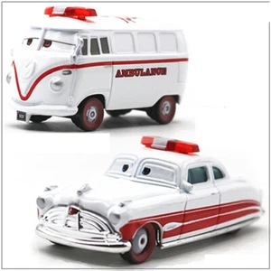 Flammenschwarz Sturm/Dinoco Cruz Druckguss Modellauto Krankenwagen Disney Pixar Autos 1:55 - Bild 1 von 15