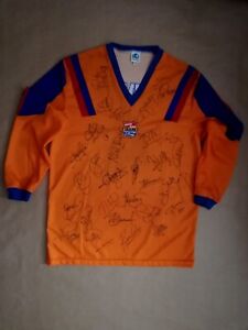 10 3 99 Tribute Johan Cruyff  shirt hand signed Cruyff Koeman Xavi Guardiola 