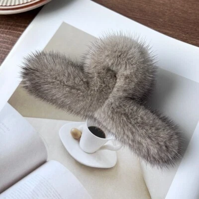 Pinza para el cabello de piel de visón real para mujeres y niñas horquilla para el cabello lindo pasador Foto 1 de 4