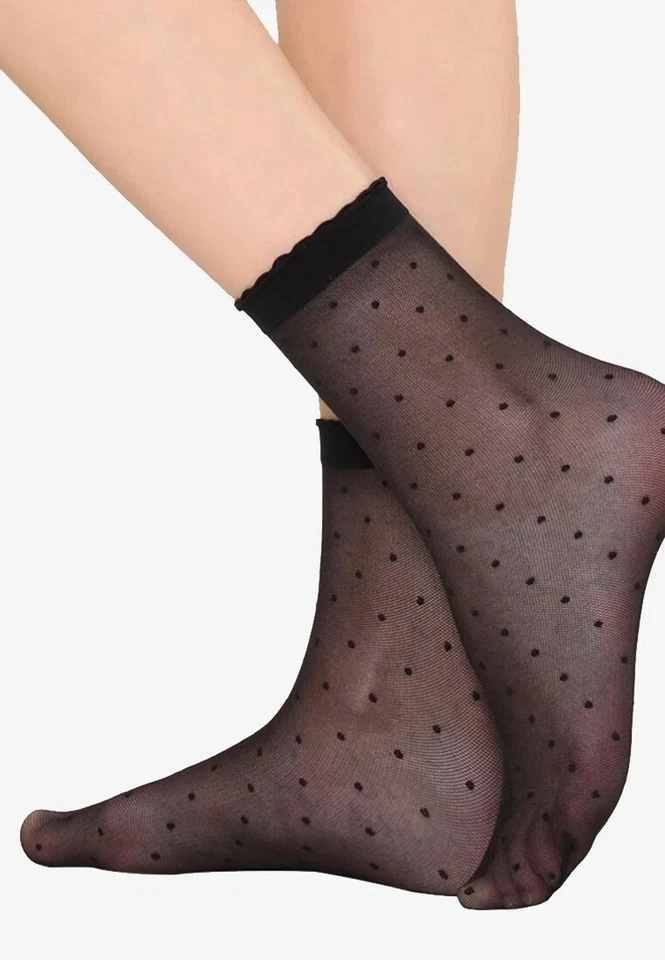 Getragene Schuhe    /  Socken   /  Strümpfe  - Bild 1 von 1