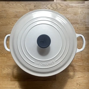 Le Creuset 28 Dutch Oven - Gusseisen - 7,25 qt - Beige Creme Emaille - Frankreich - Bild 1 von 23