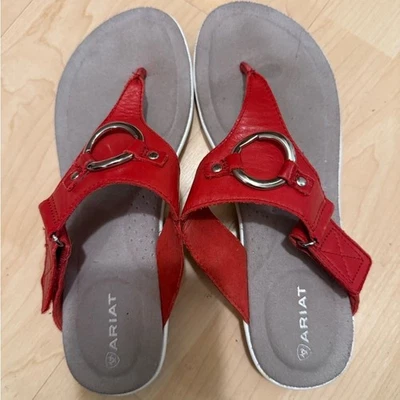 Sandalias Ariat rojas para mujer talla 8 vibrantes cómodas informales Foto 1 de 4